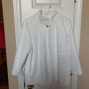 Alfred Dunner 3/4 Faux Fur Coat. White Size 16 Super Soft